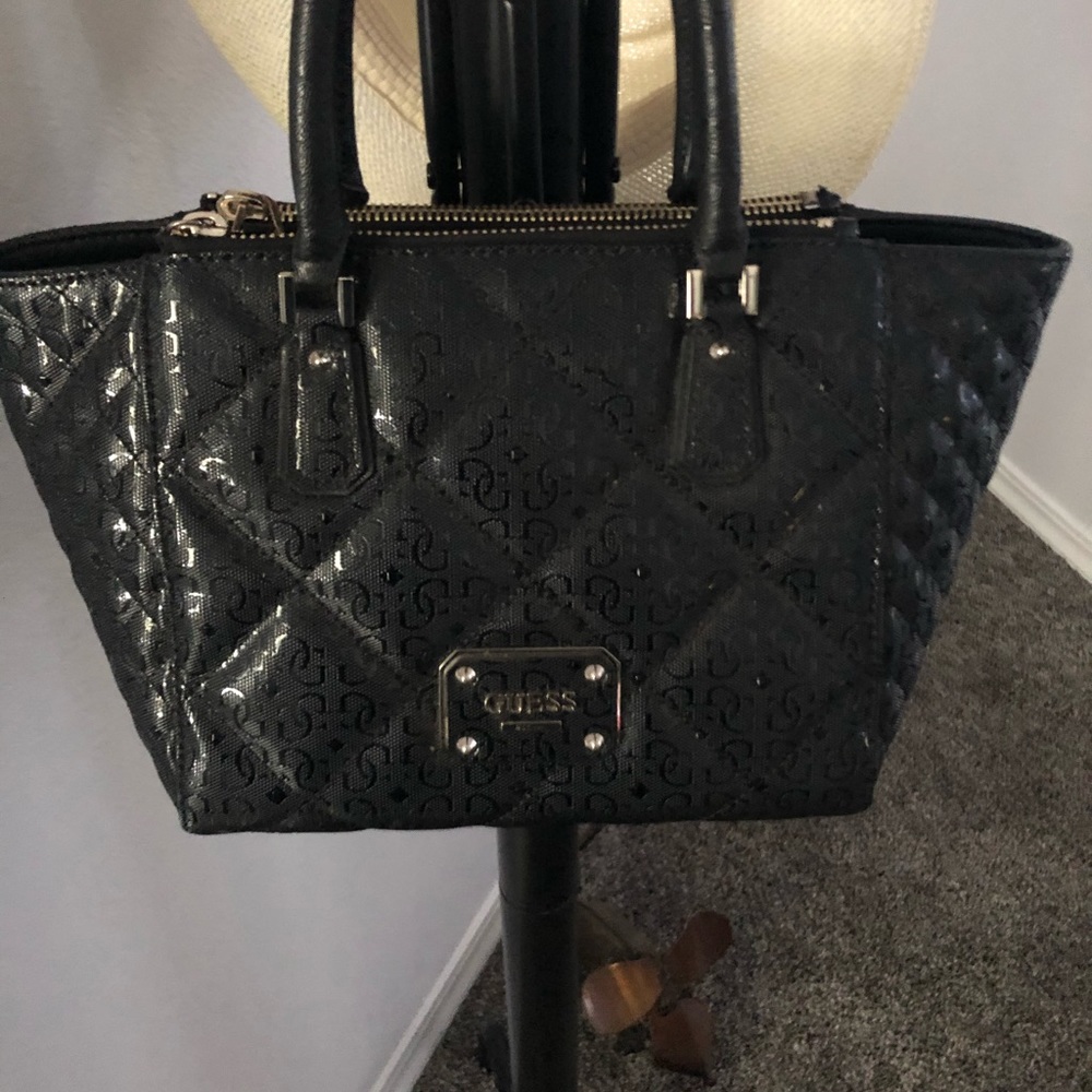 Guess quilted bag